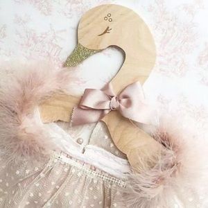 Sweet sawn bow baby/ kids hanger